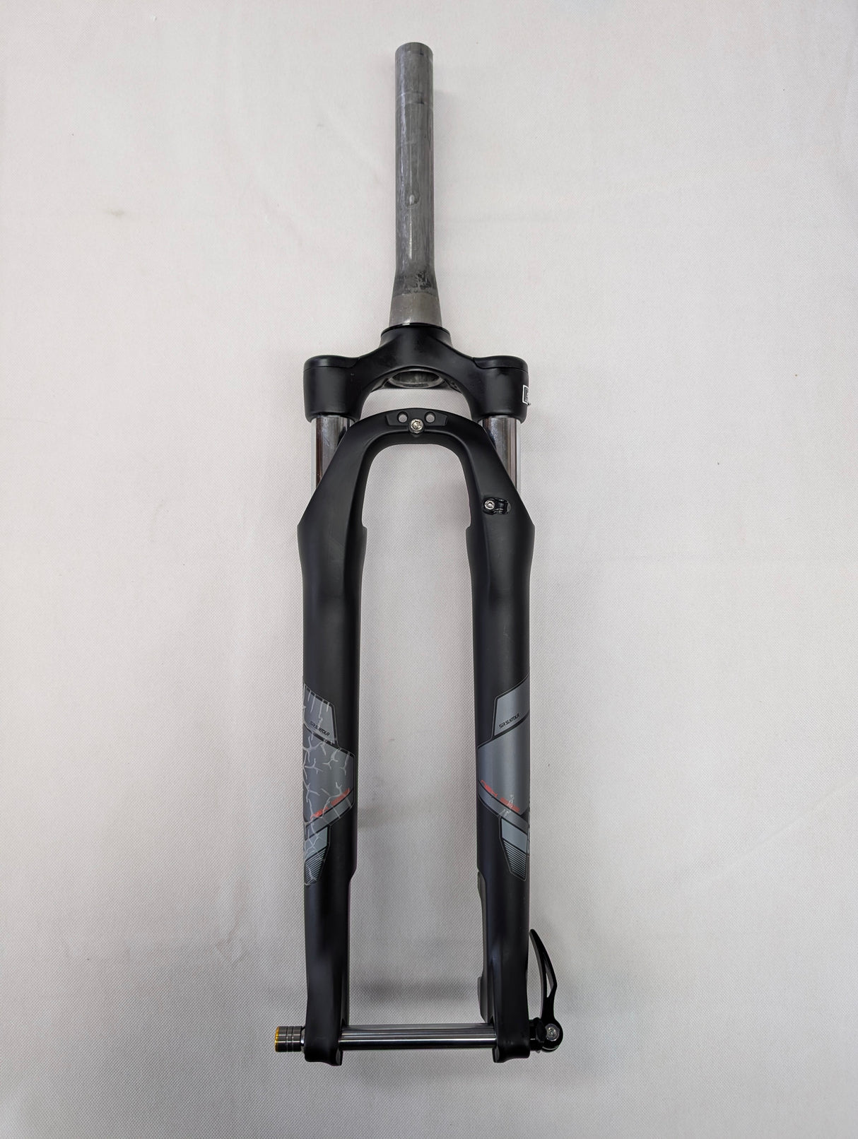 Fork SR Suntour NEX-E25 DS 700c 63mm (New, Scratched)