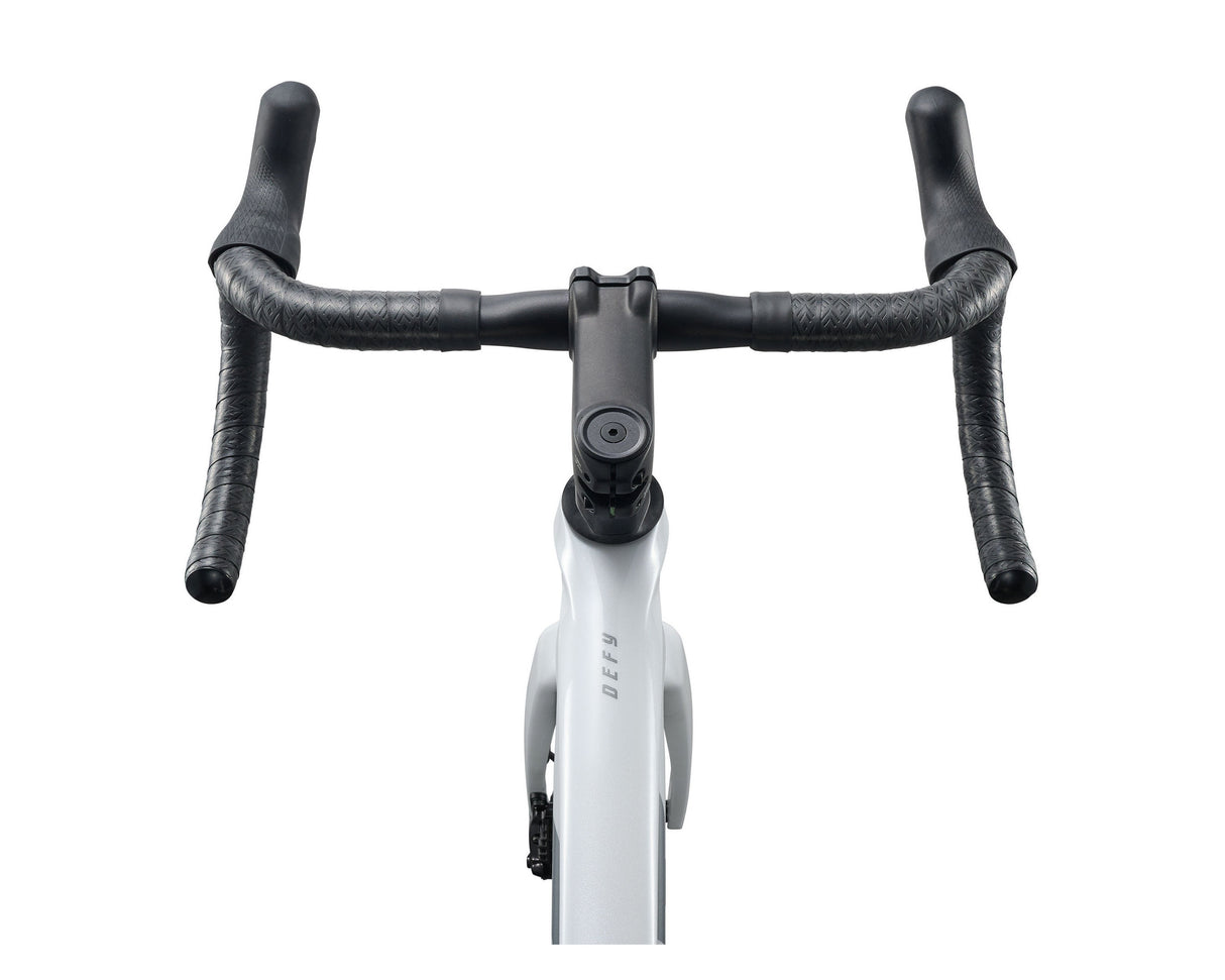 Giant Defy Advanced 2 Road Bike 2027