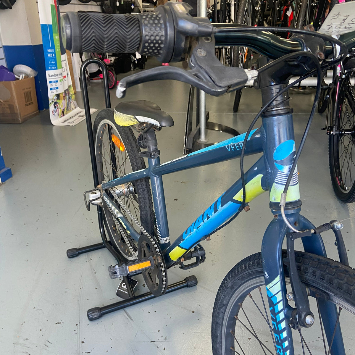 24" Giant Veer 3spd (blue)