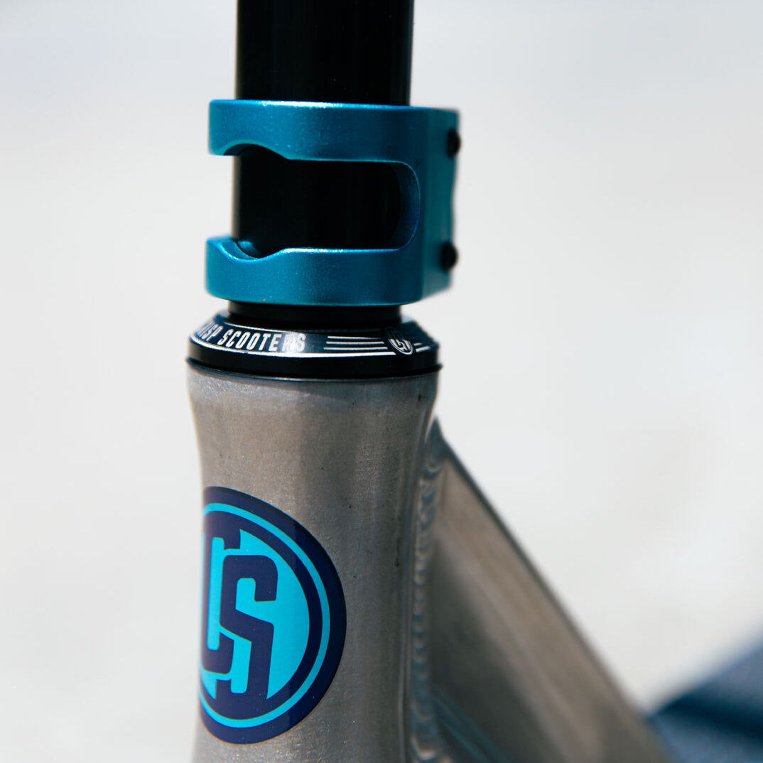 Crisp Switch Stunt Scooter