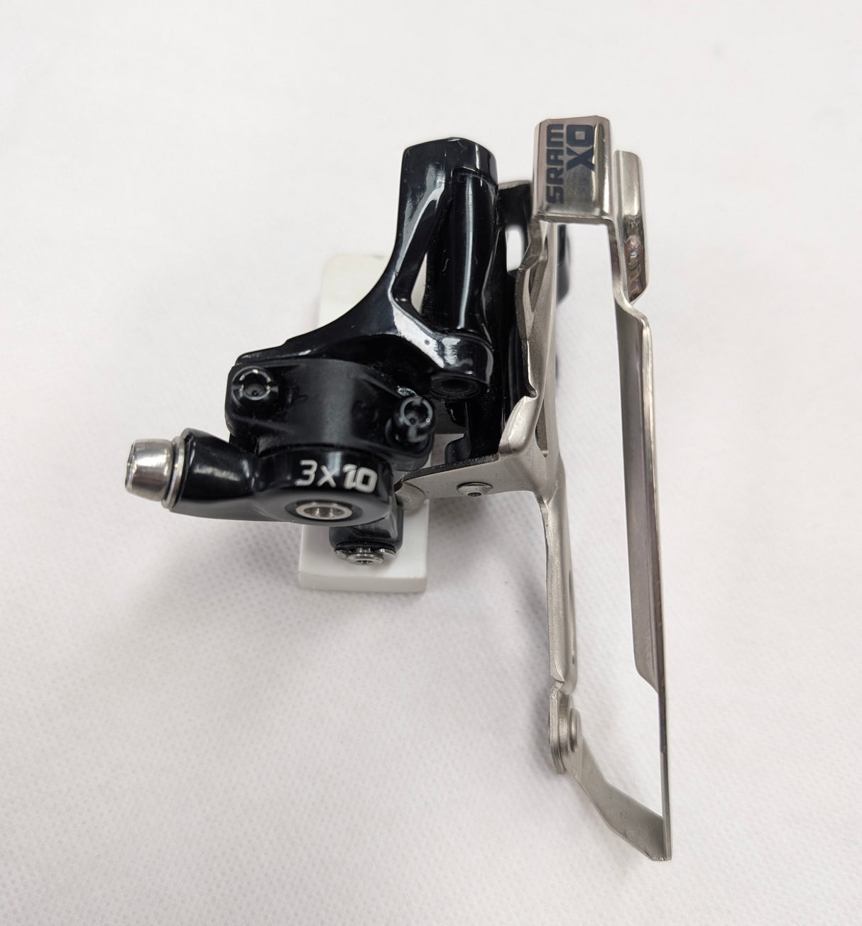 Front Derailleur SRAM X0 3x10 Low Direct Mount S3 44T Bottom Pull (New, Shop-Soiled Packaging)