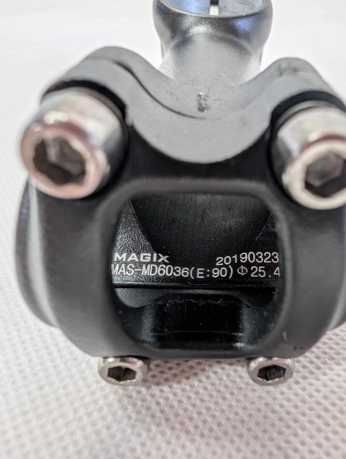Magix MAS-MD6036 Stem 15Deg 90mm Silver Bolts (New, Take-Off)