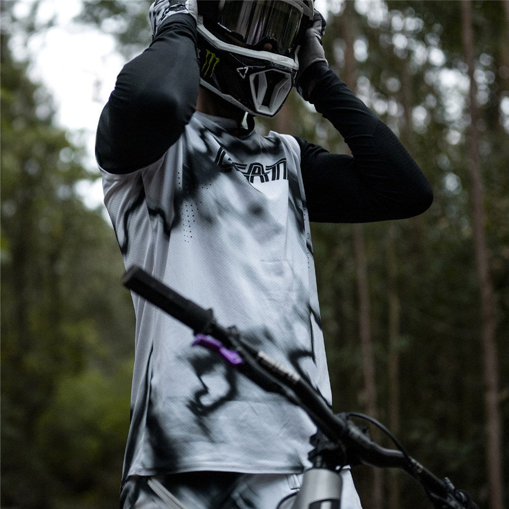 Leatt Mens Gravity 8.0 Long Sleeve MTB Jersey