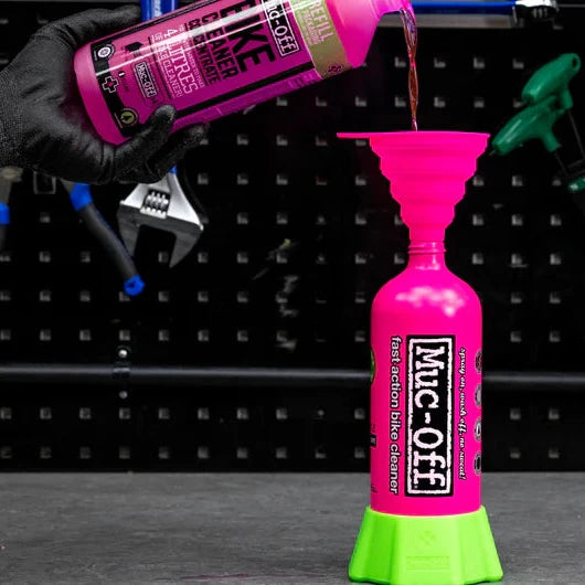 Muc-Off Collapsible Silicone Funnel