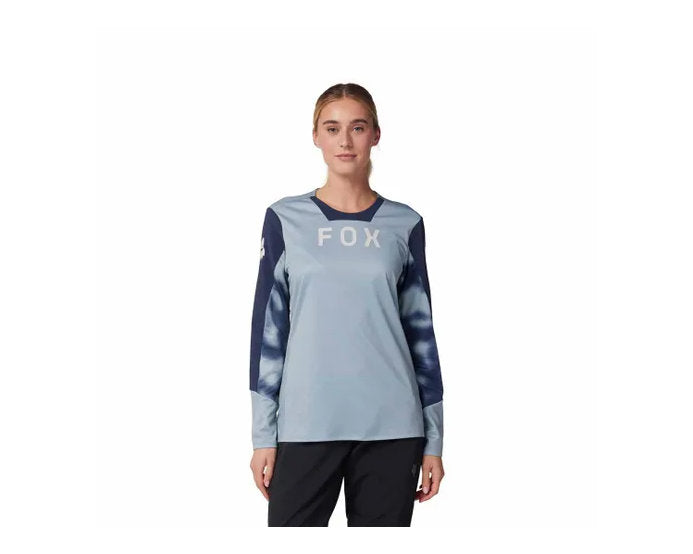 Fox Women's Defend Taunt MTB Long Sleeve Jersey (2024) gunmetal lifestyle