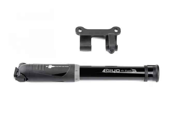 Giyo Hand Pump with Retractable Hose