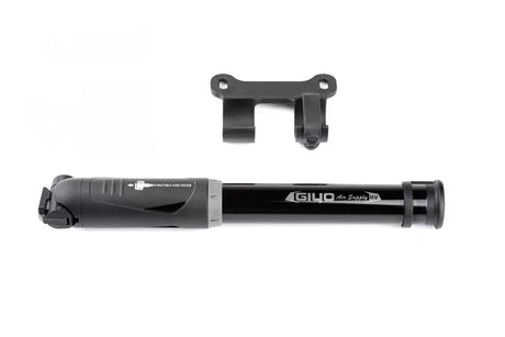 Giyo Hand Pump with Retractable Hose