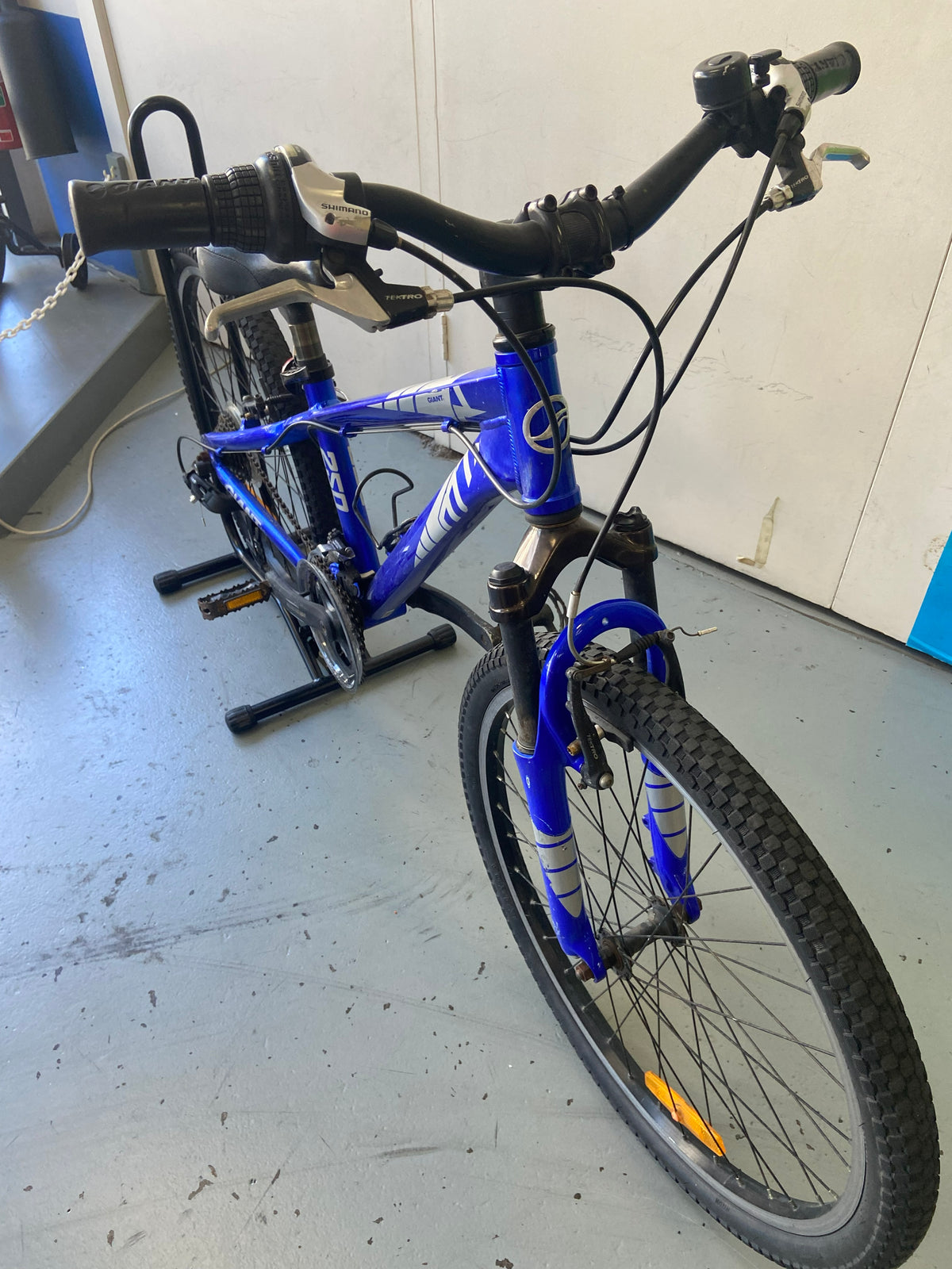 24" Giant Mtx 250 Boys Bike