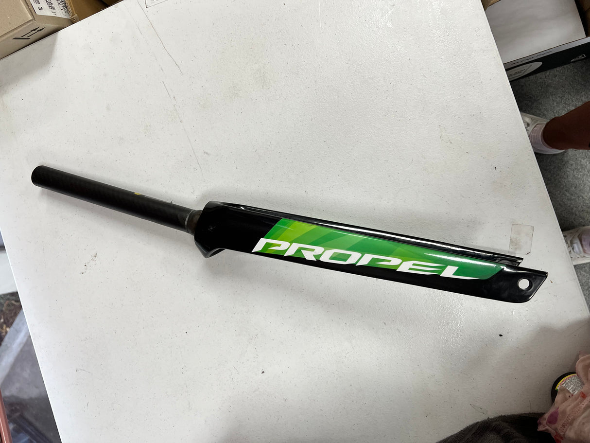 Giant Propel Advanced Disc Fork 2018 OD2 Aero Black Green (Used)