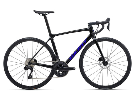 Giant TCR Advanced 1 (2024) mens carbon race bike.
