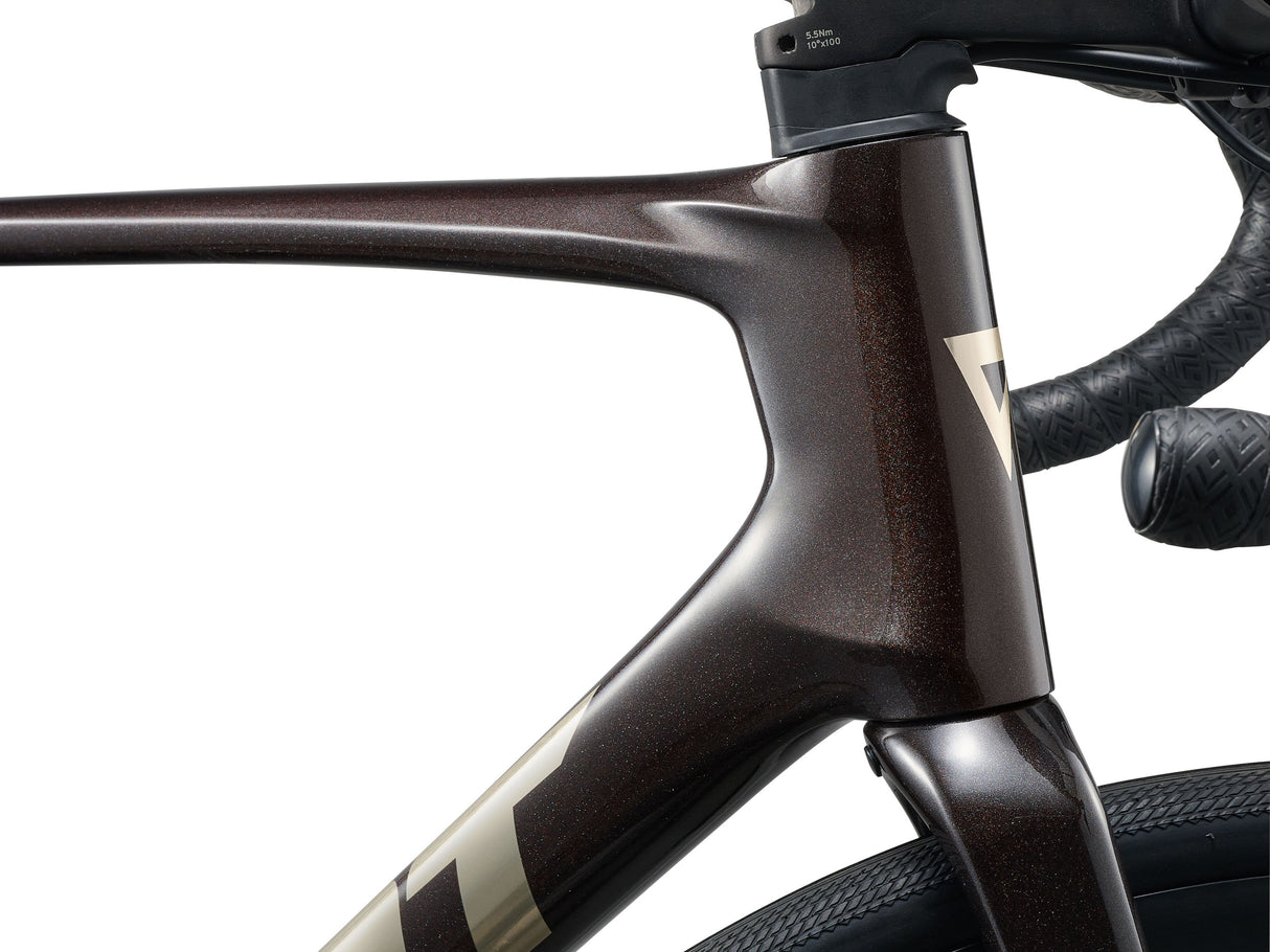 Giant Defy Advanced 1 (2027)