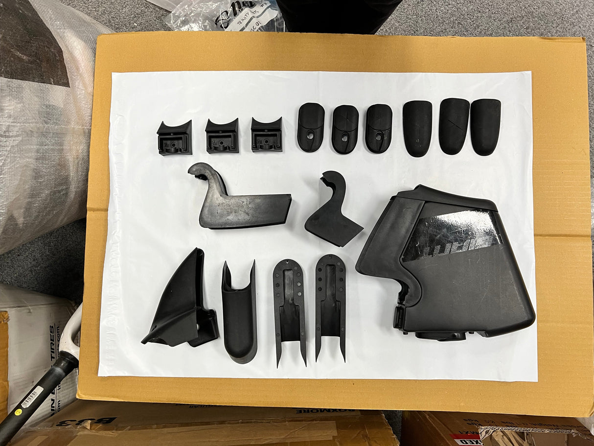 Giant Trinity Misc Parts Bundle #08 - Hydration System Parts (used)