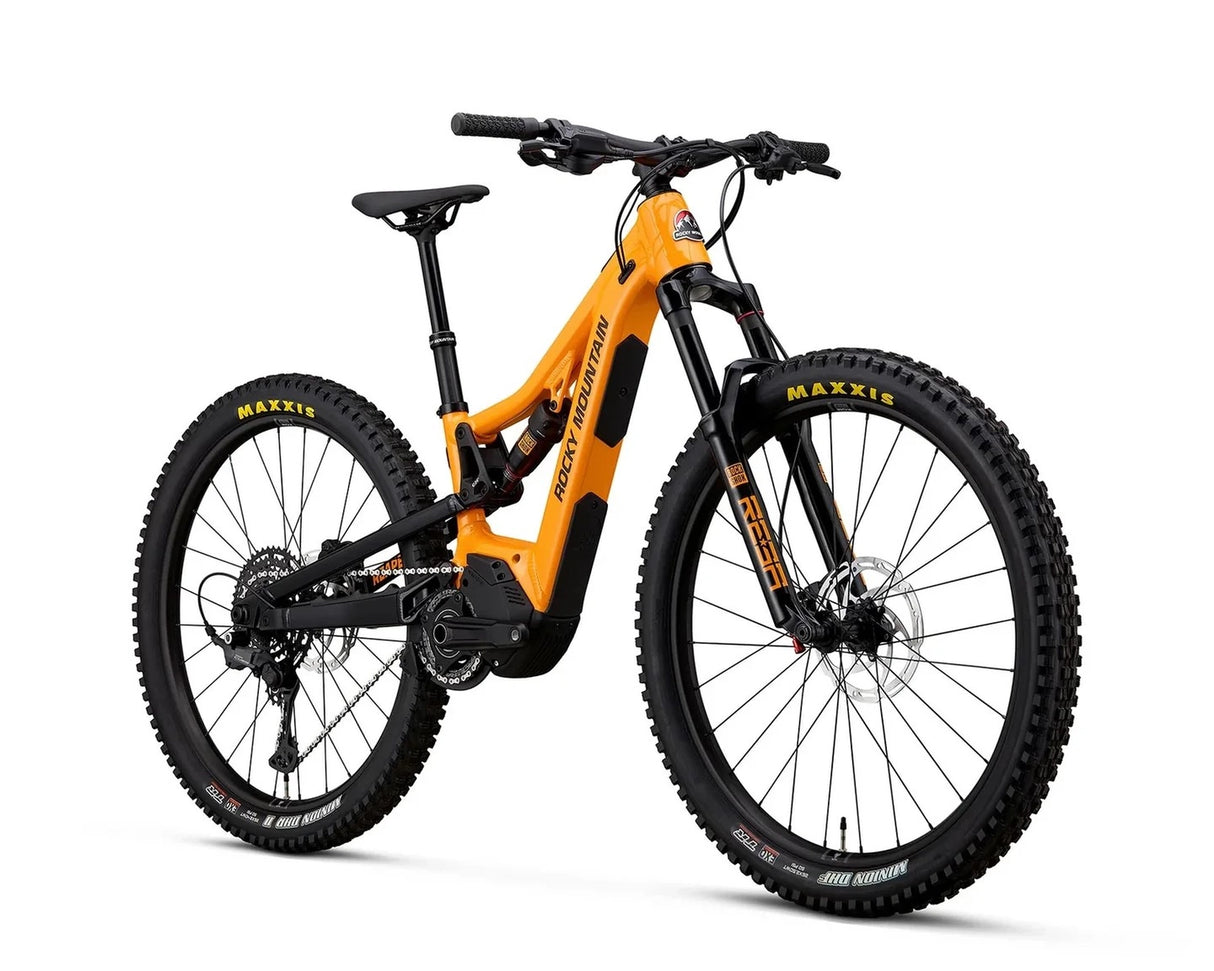 Rocky Mountain Reaper Powerplay 26" oblique front