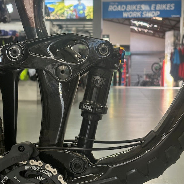 sh591 Giant Trance X Adv Pro 29 2 2022 Carbon Dual SMTB Large, (Carbon Hematite)