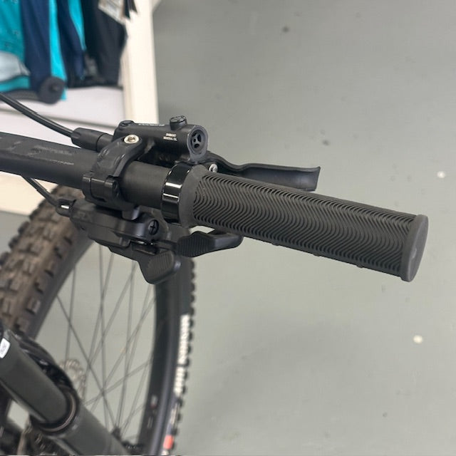 sh591 Giant Trance X Adv Pro 29 2 2022 Carbon Dual SMTB Large, (Carbon Hematite)