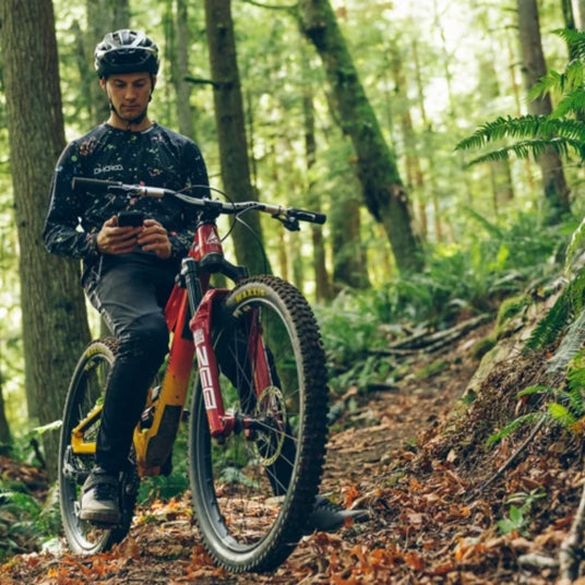 Using the Rockshox Reverb AXS dropper seat post before a descent