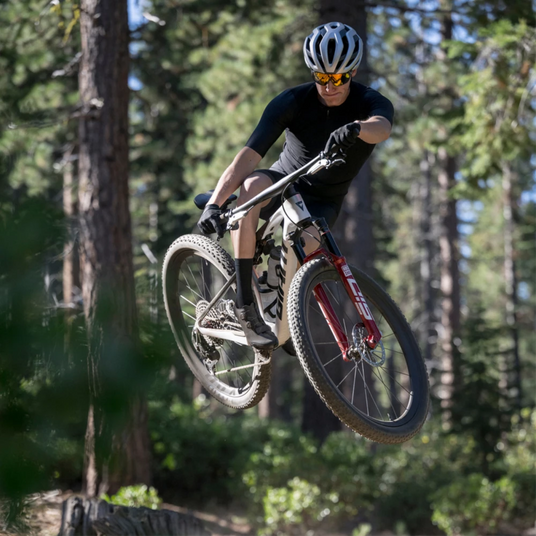 Rider on a 2026 Giant Anthem Advanced SL showcasing how playful the bike is