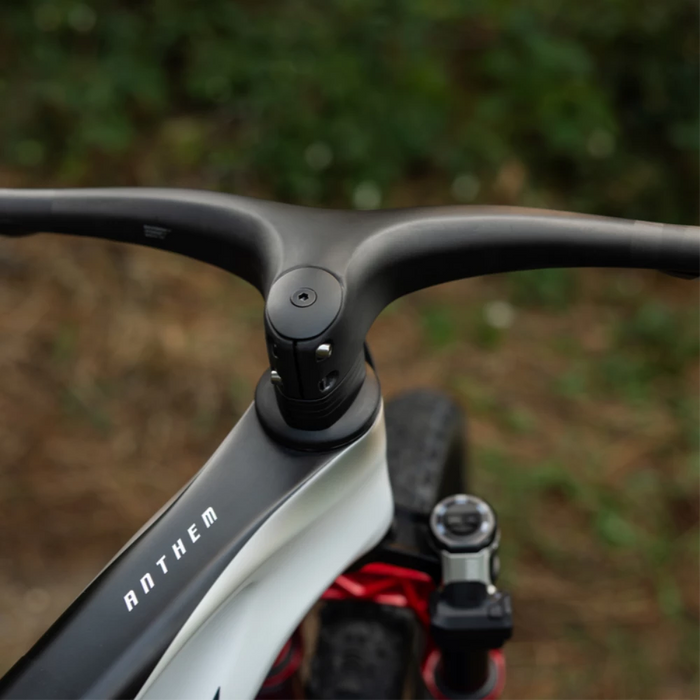 Giant Anthem Advanced SL integrated handlebar/stem setup