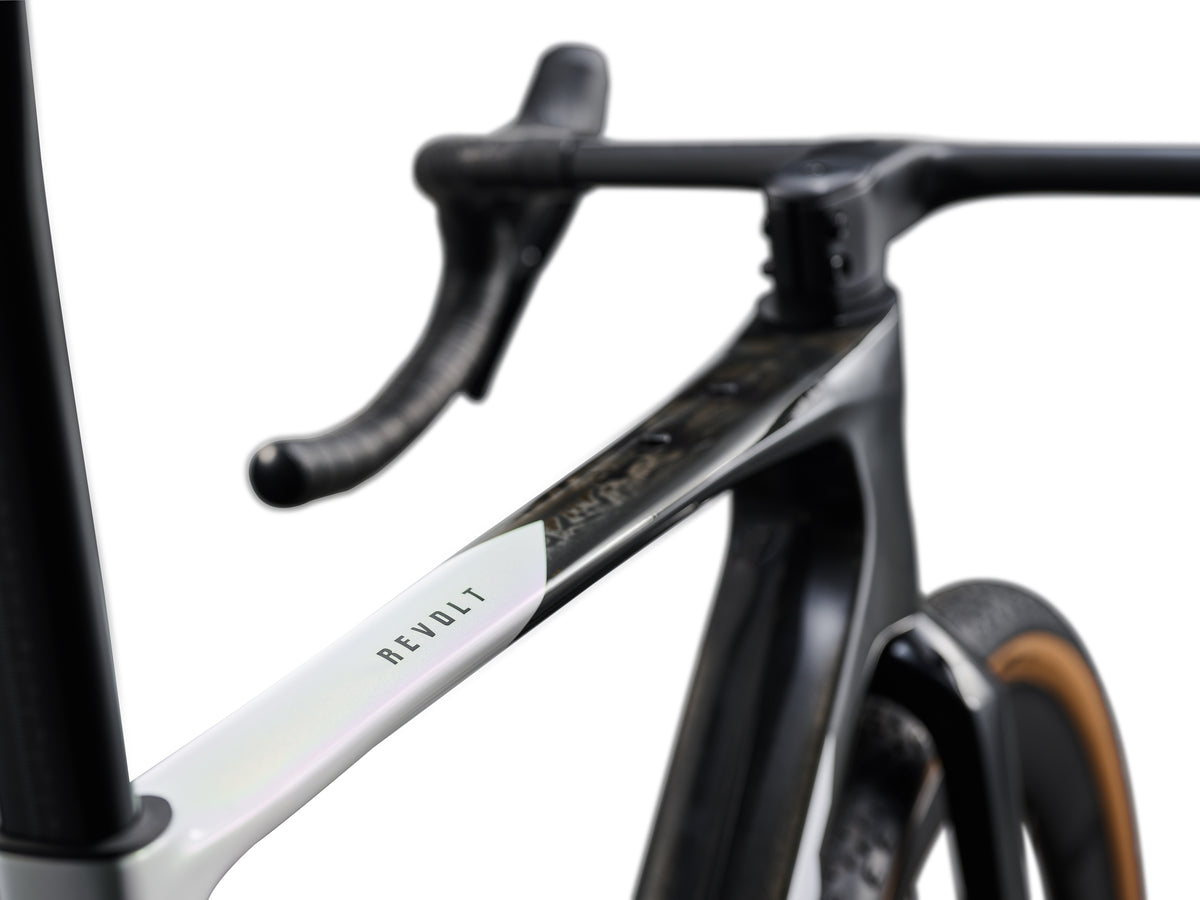 Giant Revolt Advanced SL 0 (2027)