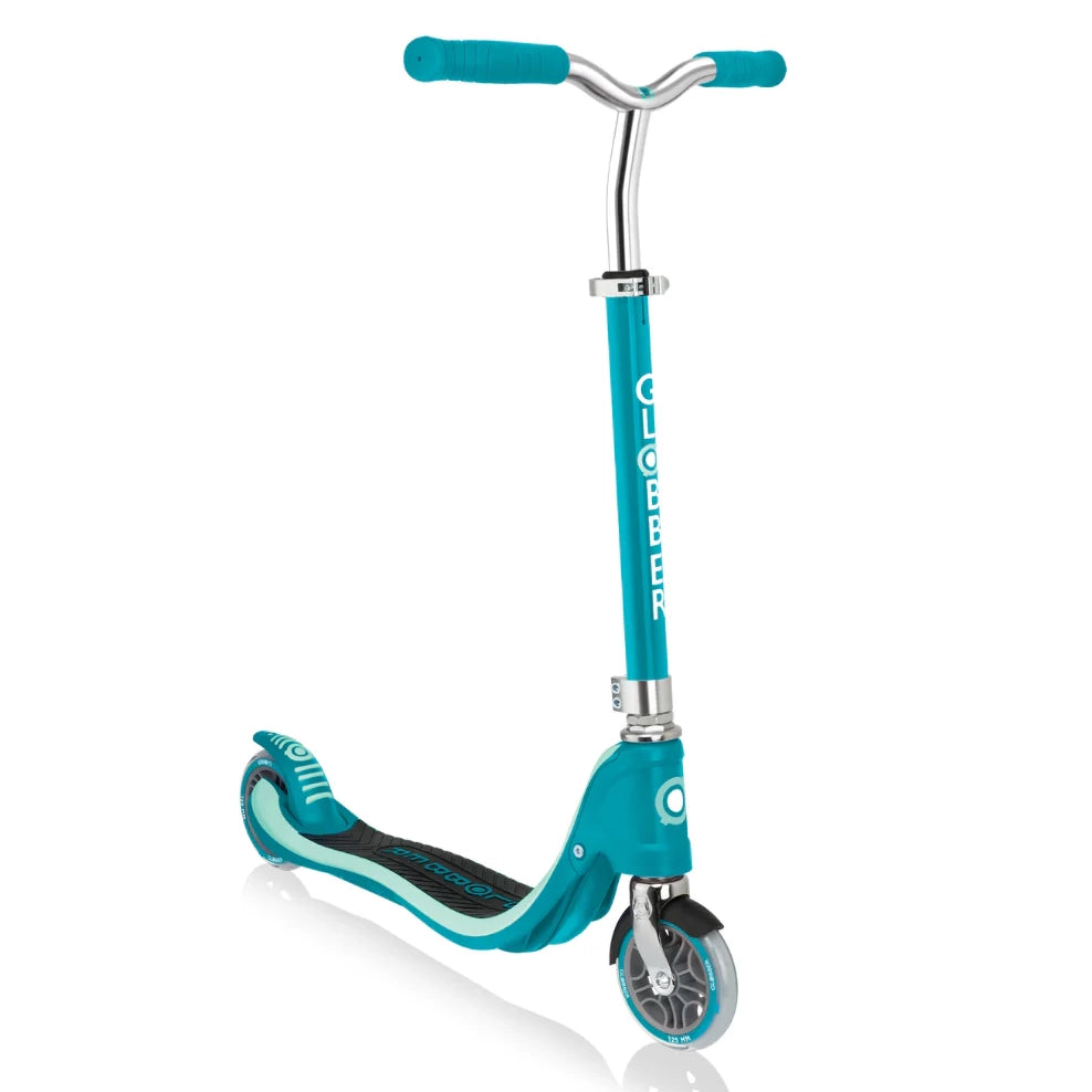 Globber Flow 125 Scooter