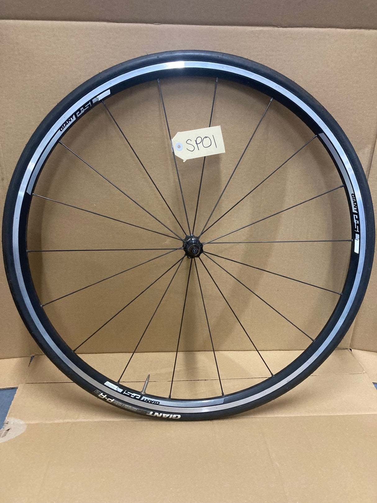 SP01 Giant PSL1 Front Wheel
