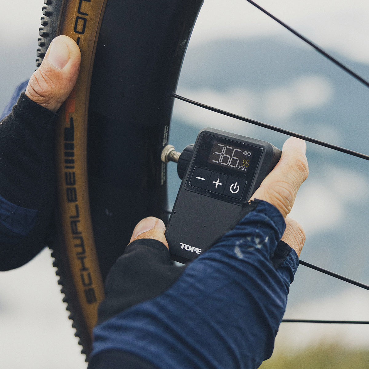 Topeak E-Booster Digital Mini Electric Pump